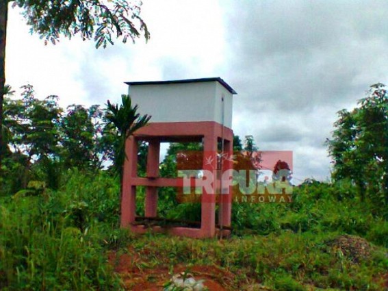 Water crisis hits ADC areas in South Dist : Water tank at Chotta Sakbari remains non-functional Water crisis hits ADC areas in South Dist : Water tank at Chotta Sakbari remains non-functional